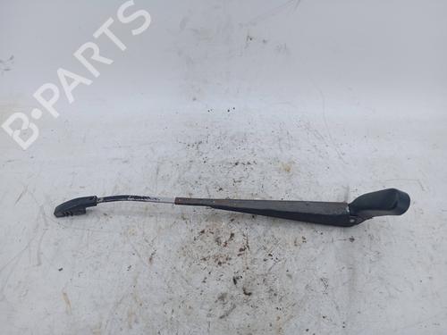 Used Front windshield wiper arm Front windshield wiper arm TOYOTA STARLET Estate (KP6_) 1.0 (KP60) (45 hp) 20173098 20173098