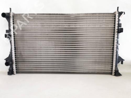 Used Water radiator Water radiator 19845633 19845633