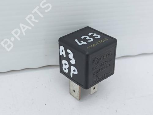 Used Switch Switch AUDI A3 (8P1) 2.0 TDI (136 hp) 22954147 22954147