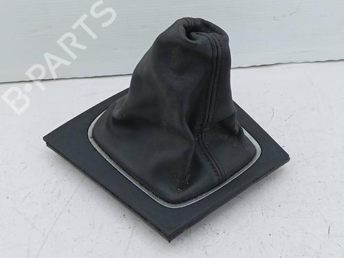 Used Shift knob Shift knob AUDI A3 (8P1) 1.9 TDI (105 hp) 20137543 20137543