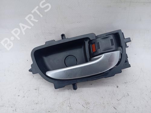 front-right-interior-door-handle-toyota-auris-_e18_-2012-2013-2014-2015-2016-2017-2018-2019-25344146 main image