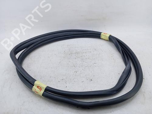Gummiliste Gummiliste TOYOTA AURIS (_E18_) 1.8 Hybrid (ZWE186_, ZWE186R) (136 hp) 25344266 25344266