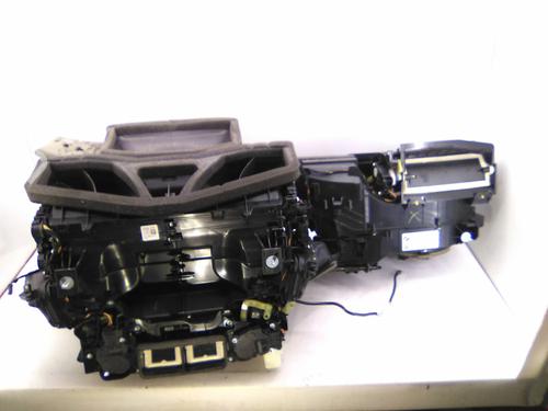 Used Heater matrix box Heater matrix box BMW 5 (G30, F90) M 550 d xDrive (400 hp) 24371161 24371161