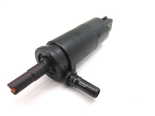 Used Washer pump Washer pump BMW 5 (G30, F90) M 550 d xDrive (400 hp) 24645236 24645236