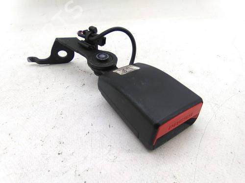 Engate do cinto Engate do cinto BMW 5 (G30, F90) M 550 d xDrive (400 hp) 24376869 24376869