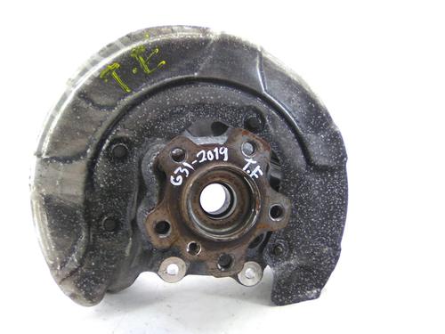 Used Left rear steering knuckle Left rear steering knuckle BMW 5 Touring (G31) 525 d (211 hp) 21522044 21522044