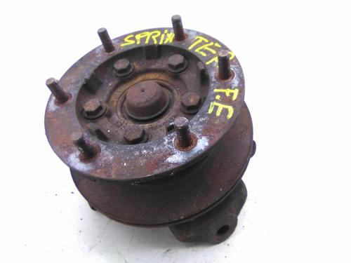 Used Left front steering knuckle Left front steering knuckle MERCEDES-BENZ SPRINTER 4-t Bus (B904) 416 CDI (904.662, 904.663) (156 hp) 25126960 25126960