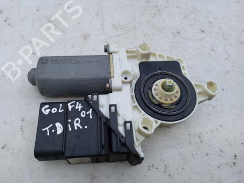 Used Right rear window motor Right rear window motor VW GOLF IV (1J1) 1.9 TDI (90 hp) 29632534 29632534