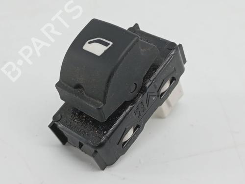 Used Switch Switch PEUGEOT 308 II (LB_, LP_, LW_, LH_, L3_) 1.6 HDi (92 hp) 31590985 31590985