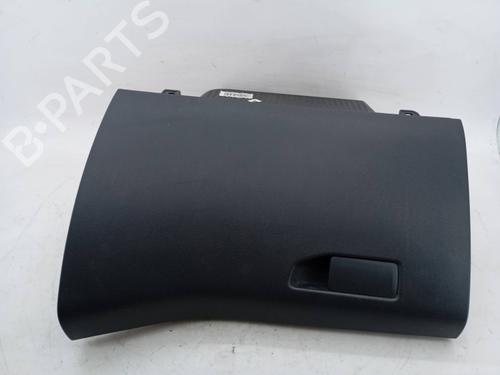 Handskerum Handskerum PEUGEOT 308 II (LB_, LP_, LW_, LH_, L3_) 1.6 HDi (92 hp) 24648691 24648691