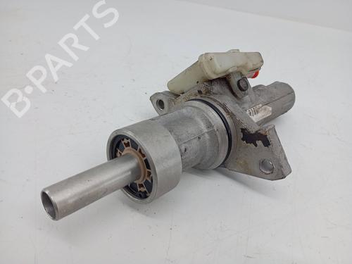 Used Brake master cylinder Brake master cylinder MERCEDES-BENZ VITO Bus (W639) 115 CDI (639.701, 639.703, 639.705) (150 hp) 32731650 32731650