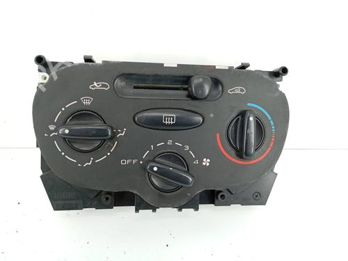 Used Climate control Climate control PEUGEOT 206 Hatchback (2A/C) 1.1 (54 hp) 30907320 30907320