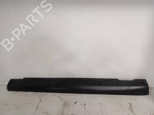 Used Right sideskirt Right sideskirt 22337178 22337178