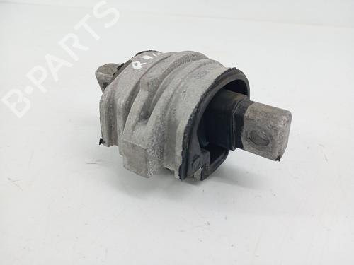 Used Gearbox mount Gearbox mount MERCEDES-BENZ C-CLASS (W202) C 220 D (202.121) (95 hp) 32731660 32731660