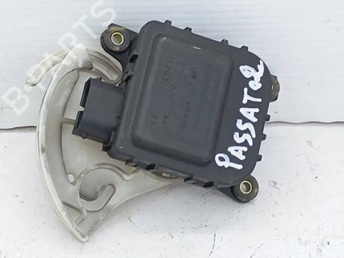 Used Electronic module Electronic module VW PASSAT B5.5 (3B3) 1.9 TDI (101 hp) 22233421 22233421