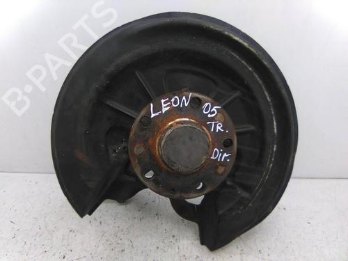 Used Right rear steering knuckle Right rear steering knuckle SEAT LEON (1P1) 2.0 TDI (136 hp) 22956015 22956015