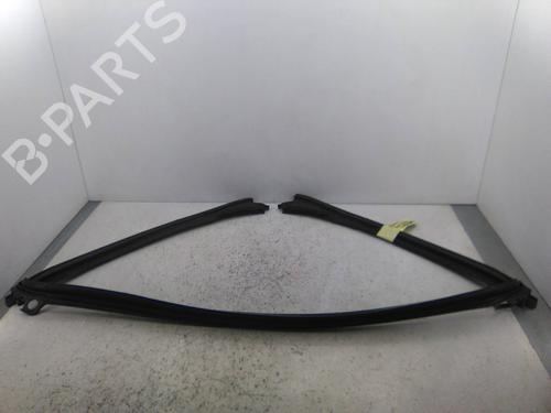 Gummiliste Gummiliste VW GOLF IV Cabriolet (1E7) 2.0 (115 hp) 22435781 22435781