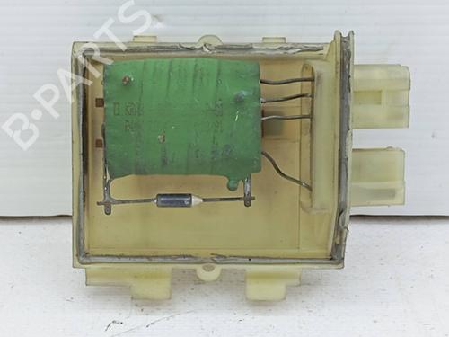 Used Heater resistor Heater resistor VW PASSAT B3/B4 (3A2, 35I) 1.9 D (68 hp) 22357144 22357144