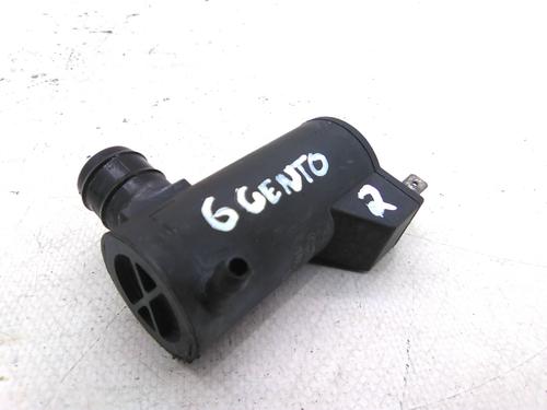 Used Washer pump Washer pump FIAT SEICENTO / 600 (187_) 0.9 (187AXA, 187AXA1A) (39 hp) 26435918 26435918