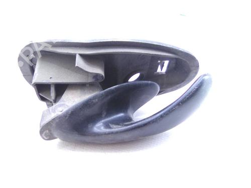 Used Front left interior door handle Front left interior door handle FIAT SEICENTO / 600 (187_) 0.9 (187AXA, 187AXA1A) (39 hp) 29307134 29307134