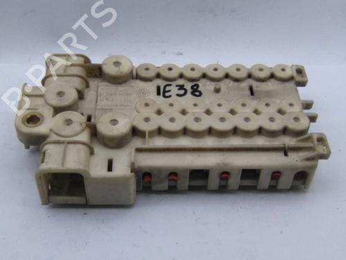 Used Fuse box Fuse box BMW 7 (E38) 725 tds (143 hp) 22603254 22603254