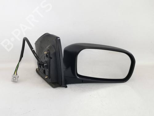 Used Right mirror Right mirror 22423261 22423261