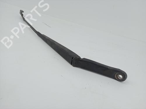 Used Front windshield wiper arm Front windshield wiper arm 30936142 30936142