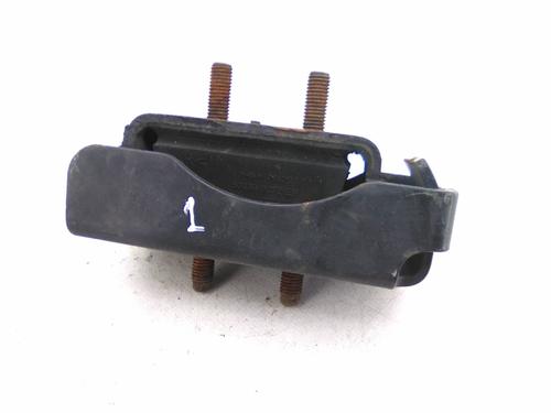 Used Engine mount Engine mount IVECO DAILY III Platform/Chassis 35 C 10 V , 35 S 10 V (AMJA14A1, AMJA64A1, AMJA65A1,... (95 hp) 25773595 25773595