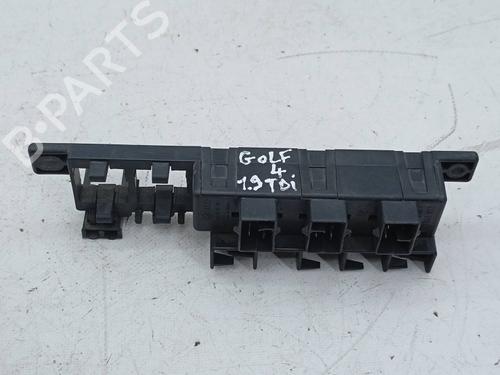 Used Fuse box Fuse box 22794855 22794855