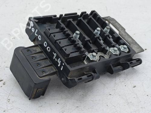 Used Fuse box Fuse box 22803187 22803187