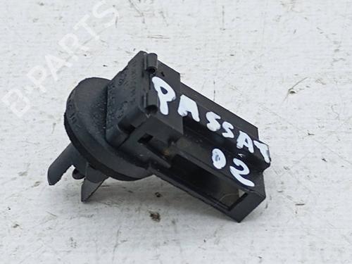 Used Electronic module Electronic module VW PASSAT B5.5 (3B3) 1.9 TDI (101 hp) 22913167 22913167