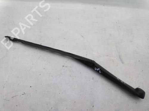 Used Front windshield wiper arm Front windshield wiper arm 23500450 23500450