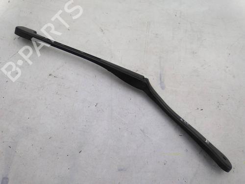 Used Front windshield wiper arm Front windshield wiper arm 23500458 23500458