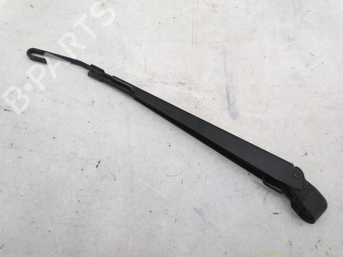 Used Rear windshield wiper arm Rear windshield wiper arm 23500476 23500476