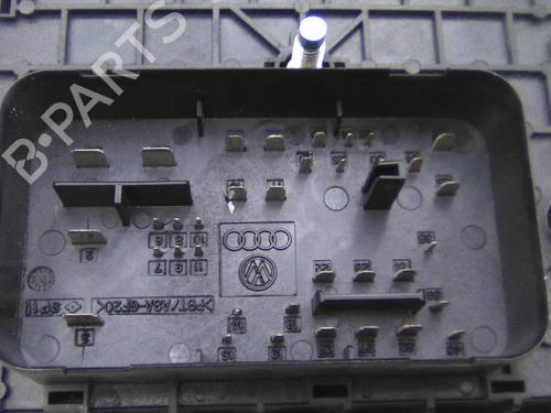 Fuse box VW CC B7 (358) 2.0 TDI | BP24376894E1 - Image 10