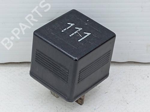 Used Switch Switch AUDI A6 C4 (4A2) 1.9 TDI (90 hp) 23212295 23212295