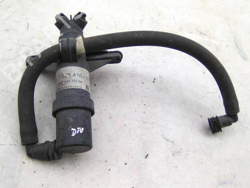 Used Washer pump Washer pump BMW 5 (E60) 530 d (218 hp) 23529021 23529021