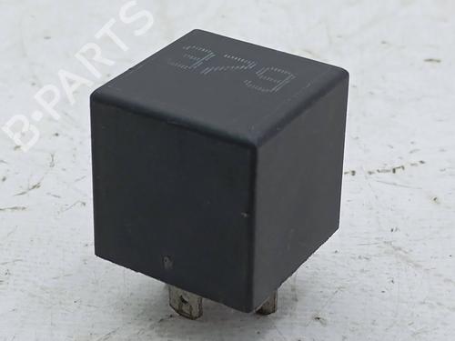 Used Switch Switch AUDI A3 (8L1) 1.9 TDI (90 hp) 23213523 23213523