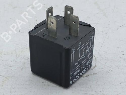 Switch AUDI 100 C4 Saloon (4A2) 2.5 TDI | BP23232426I30 - Image 2