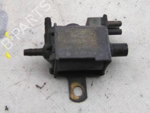Sensor electrónico Sensor electrónico BMW 5 (E34) 518 i (113 hp) 23503197 23503197