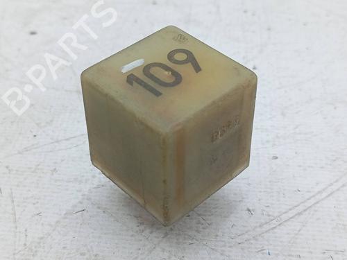 Used Switch Switch VW GOLF III (1H1) 1.9 TD, GTD (75 hp) 23262956 23262956