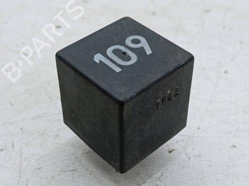 Used Switch Switch VW GOLF III (1H1) 1.9 TD, GTD (75 hp) 23262957 23262957
