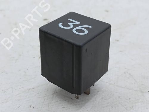 Used Switch Switch VW PASSAT B3/B4 (3A2, 35I) 1.9 TD (75 hp) 23262938 23262938