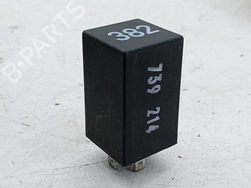 Used Switch Switch AUDI A4 B5 (8D2) 1.9 TDI (110 hp) 23262985 23262985