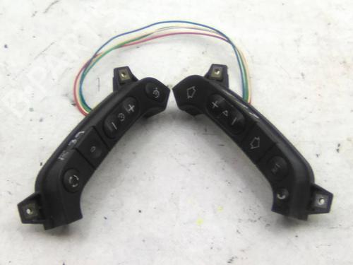 Used Steering wheel controls Steering wheel controls 23500583 23500583