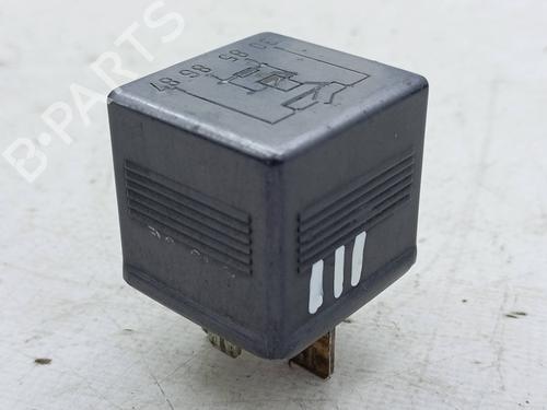 Used Switch Switch AUDI A6 C4 (4A2) 1.9 TDI (90 hp) 23410396 23410396