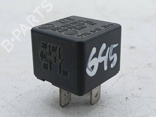 Used Switch Switch SKODA FELICIA I (6U1) 1.3 (54 hp) 23410389 23410389