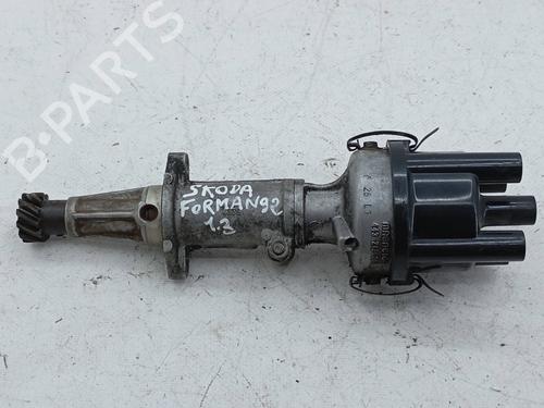 Used Ignition distributor Ignition distributor SKODA FAVORIT (781) 1.3 (781) (68 hp) 23952081 23952081