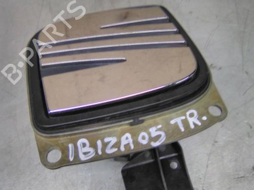 Used Tailgate handle Tailgate handle 19856100 19856100