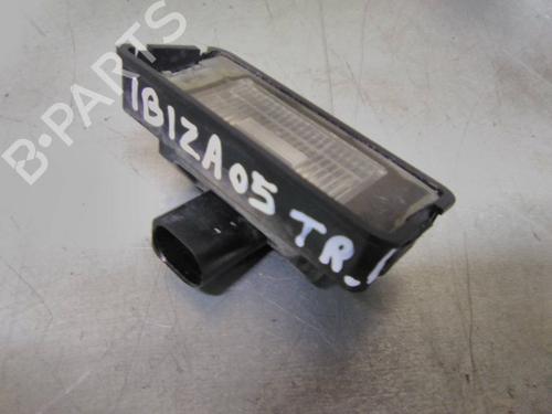 Nummerpladelys Nummerpladelys SEAT IBIZA III (6L1) 1.4 TDI (75 hp) 19856116 19856116
